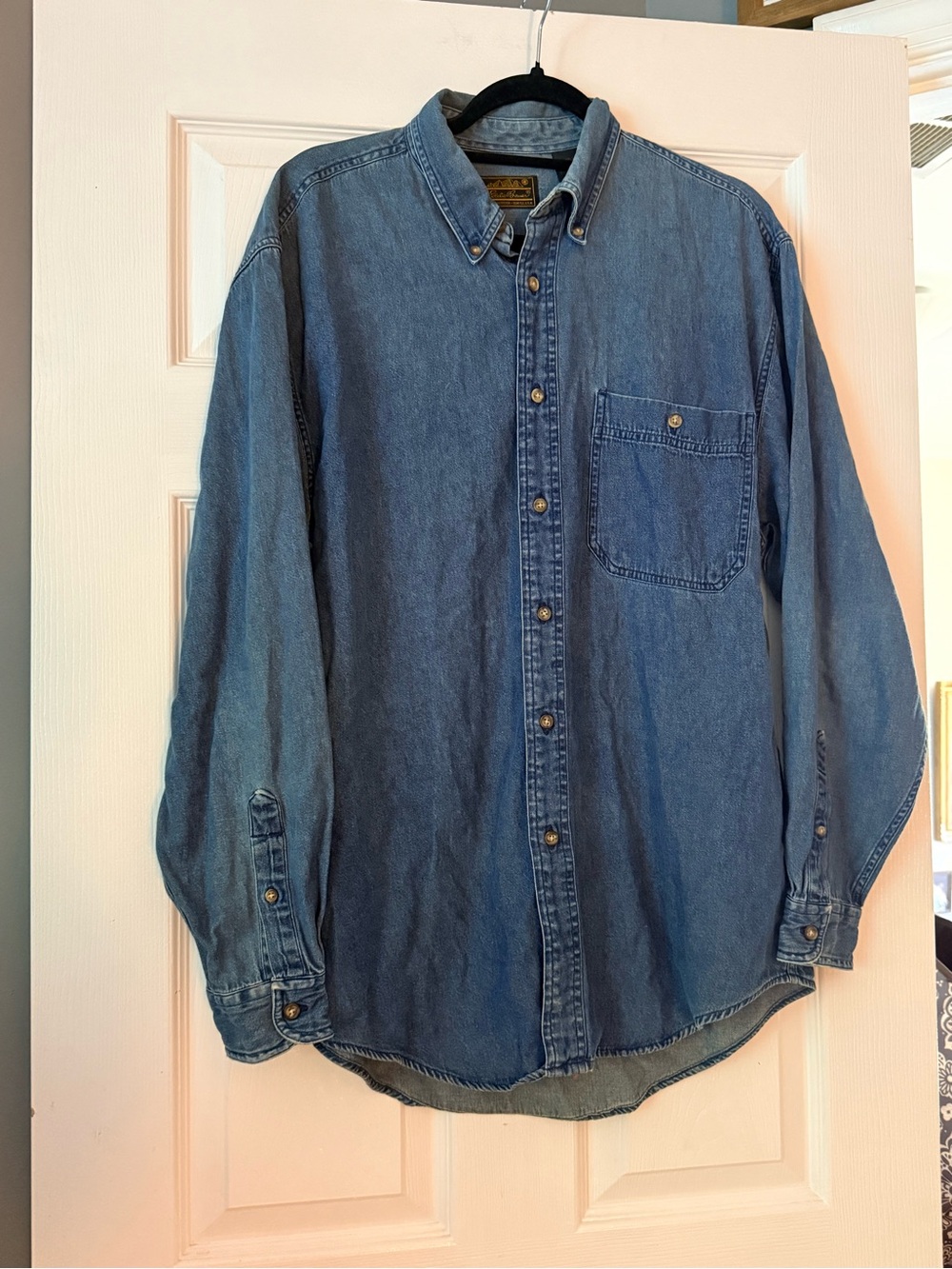 Vintage 90s Eddie Bauer Denim Long Sleeve Button Down Shirt Medium